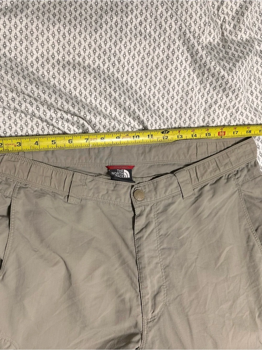 The North Face Men's Cargo Pants in Light Khaki Pockets Outdoor Durable